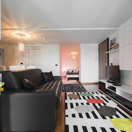 New Luxury Attic Santa Giulia Expo Apartman Milánó Kültér fotó