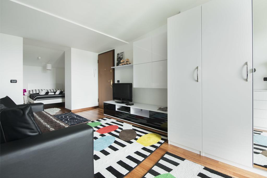New Luxury Attic Santa Giulia Expo Apartman Milánó Kültér fotó