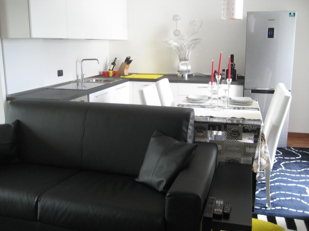 New Luxury Attic Santa Giulia Expo Apartman Milánó Szoba fotó